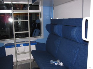 CNL, compartimento com beliches fechados